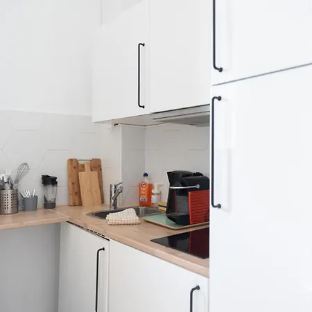 T2 Of 22m2 With Balcony In Apartment